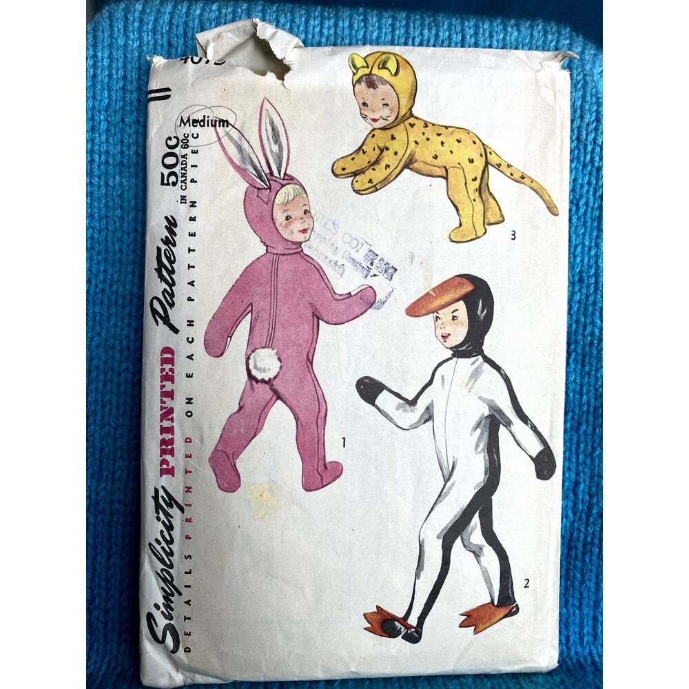 simplicity 4073 Sewing pattern Child bunny Penguin cat costume 1950s Size Medium